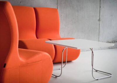 soft seating ze stolikiem